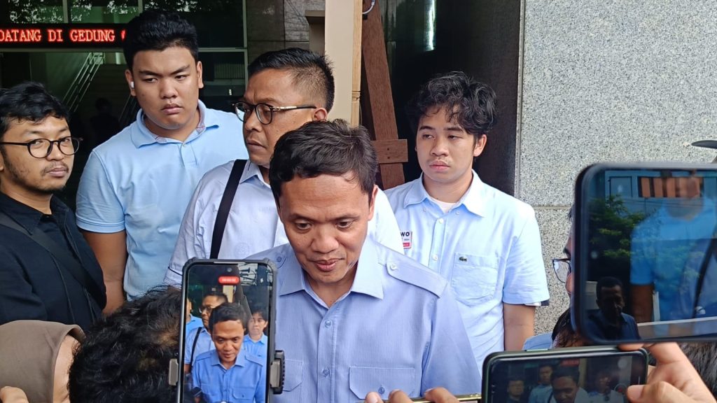 Wakil Ketua TKN Prabowo-Gibran, Habiburokhman di Bawaslu Jakarta Pusat, pada Rabu (3/1/2024). (Foto Ilham/Suaranusantara)