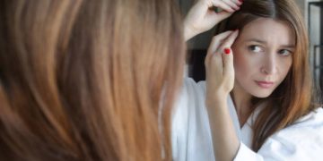 Tips mencegak pertumbuhan rambut uban (Dok iStock)