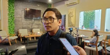 Direktur Eksekutif Setara Institute, Halili Hasan saat diwawancarai di Tebet, Jakarta Selatan, pada Rabu (7/2/2024). (Ilham/Suaranusantara)