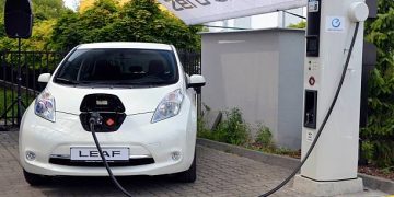 ilustrasi Nissan Leaf akan dirancang menjadi lebih ramping (Dok. Istock)