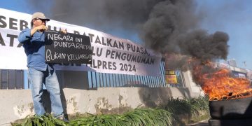 Masa demo di DPR RI