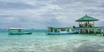 Pulau Semak Daun