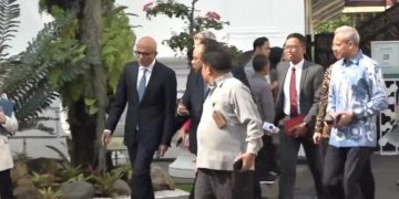 Jokowi Minta CEO Microsoft Bangun Pusat Riset di Indonesia