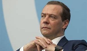Tensi Meningkat: Medvedev Ancam Polandia, NATO dalam Siaga Tinggi