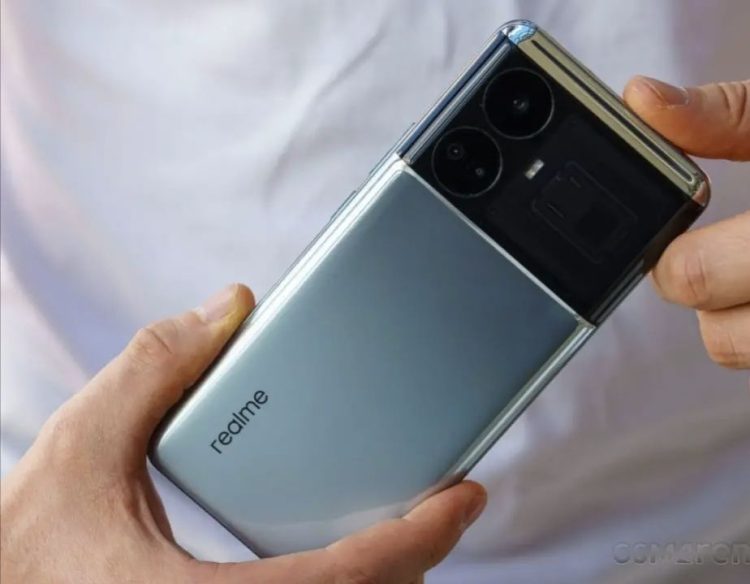 Ponsel Terbaru Realme GT Neo6 SE: Hadir dengan Layar AMOLED LTPO Jumbo dan Chipset Snapdragon 7 Plus Gen 3