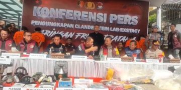 Konferensi Bareskrim Polri terkait sindikat narkoba Fredy Pratama (Dok Suaranusantara)