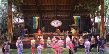 Saung Angklung Udjo, Bandung