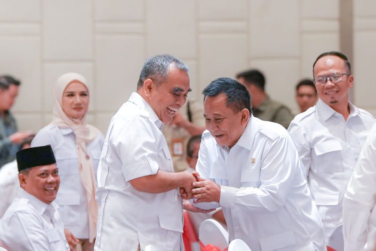 Sekjen Gerindra, Ahmad Muzani dan pengurus Partai Gerindra se-Jawa Barat (Dok Istimewa)