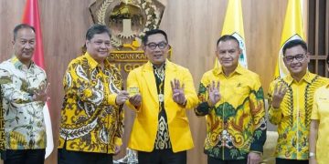 Ridwan Kamil saat resmi bergabung dengan Golkar (instagram @infogolkarbali)