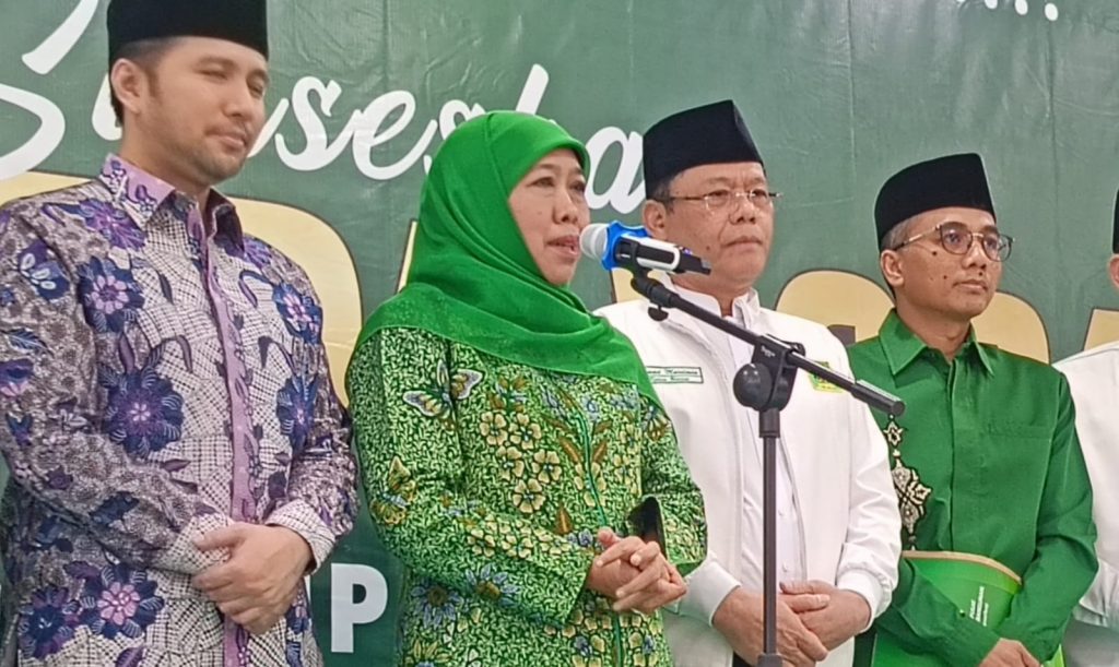 Khofifah Indar Parawansa saat konferensi pers di kantor DPP PPP, Menteng, Jakarta Pusat, pada Jum'at (12/7/2024). (Ilham F/Suaranusantara)