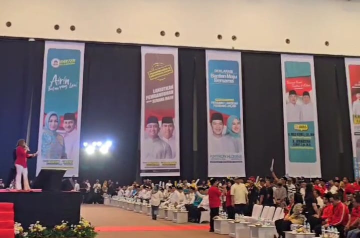 Suasana Hall 1 ICE BSD Tangerang acara dekalrasi Airin Ade Pilgub Banten 2024 oleh Golkar dan PDI Perjuangan (dok suaranusantara.com)