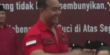 Andika Perkasa saat diumumkan maju di Pilgub Jateng 2024 oleh PDI Perjuangan hari ini Senin 26 Agustus 2024 (instagram @jenderaltniandikaperkasa)