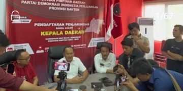 Ade Sumardi saat memberikan keterangan kepada wartawan.(ist)