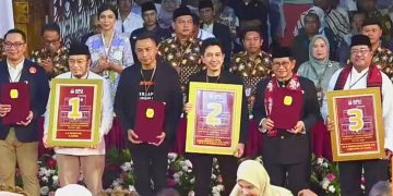 Penetapan nomor urut pasangan calon gubernur dan wakil gubernur DKI Jakarta di kantor KPU DKI Jakarta, pada Senin (23/9/2024) Pramono-Rano, RK-Suswono, Pongrekun-Kun. (Ilham F/Suaranusantara).