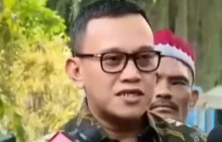 Abdul Kadir Karding salah satu nama yang bakal jadi menteri di kabinet pemerintahan Prabowo, foto saat usai dipanggil ke Kertanegara pada Senin 14 Oktober 2024 (instagram @kebangkitan_id)