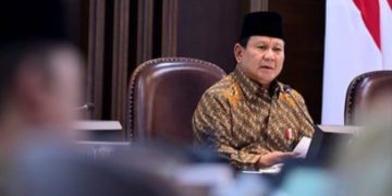 Presiden RI Prabowo Subianto saat pimpin sidang paripurna kabinet untuk jajaran Kabinet Merah Putih pada Rabu 23 Oktober 2024 (instagram @prabowo)