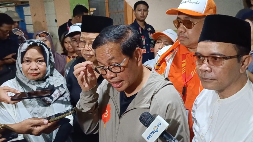 Cagub Jakarta nomor urut 3, Pramono Anung saat diwawancarai di Jakarta Timur, pada Rabu (2/10/2024). (Ilham F/Suaranusantara).