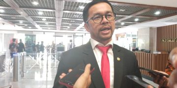 Anggota Komisi XIII DPR RI, Marinus Gea soal rangkap jabatan Erick Thohir (Suaranusantara/Ilwan Nehe)