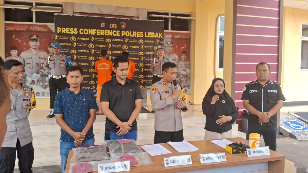Polisi beri penjelasan terkait dua pelaku demo anarkis sebabkan anggota Satpol PP Lebak meninggal.(SuaraNusantara/Def)