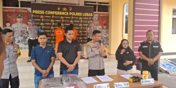 Polisi beri penjelasan terkait dua pelaku demo anarkis sebabkan anggota Satpol PP Lebak meninggal.(SuaraNusantara/Def)