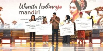 Bank Mandiri dorong tenun tradisional (dok suaranusantara.com)