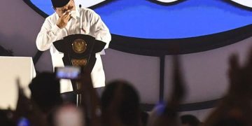 Presiden RI Prabowo Subianto saat pidato di puncak peringatan Hari Guru Nasional 2024, naikkan gaji dan tunjangan guru tepat di puncak peringatan Hari Guru Nasional 2024 (instagram @jktinfo)