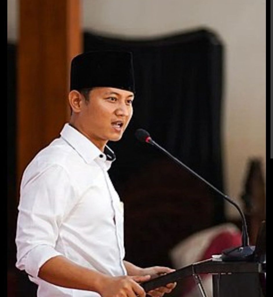 Mas Ipin Klarifikasi Kebersamaannya dengan Khofifah: Tak Perlu Jadi Polemik