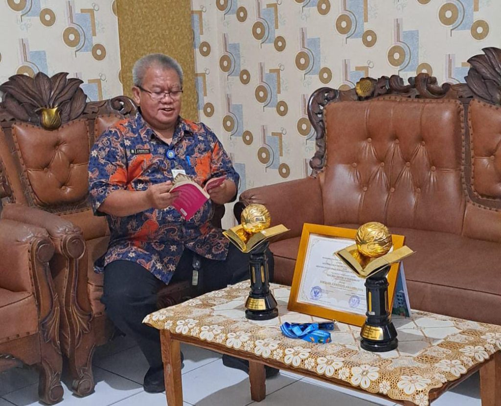 Kepala SMPN 24 Kota Tangerang, Bustami