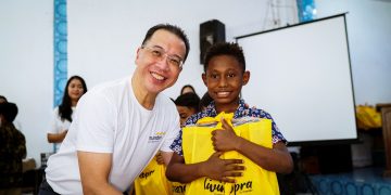 Rayakan Kebersamaan Natal, Bank Mandiri Bagikan Lebih dari 2.000 Paket Alat Sekolah, Paket Kesehatan hingga Kebutuhan Pokok di Seluruh Indonesia