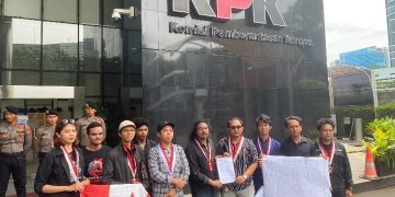 GMNI geruduk kantor KPK Kamis 16 Januari 2025 (dok suaranusantara .com)