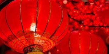 Selain hujan, lampion juga identik dengan Imlek 2025 (Instagram (jevuska)