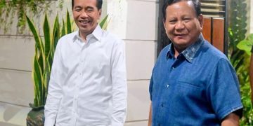Presiden RI Prabowo Subianto saat sambangi kediaman Presiden ke 7 RI Joko Widodo atau Jokowi. Jokowi tanggapi soal 100 hari kerja Prabowo Gibran yang mendapat tingkat kepuasan publik tinggi (instagram @jokowi)