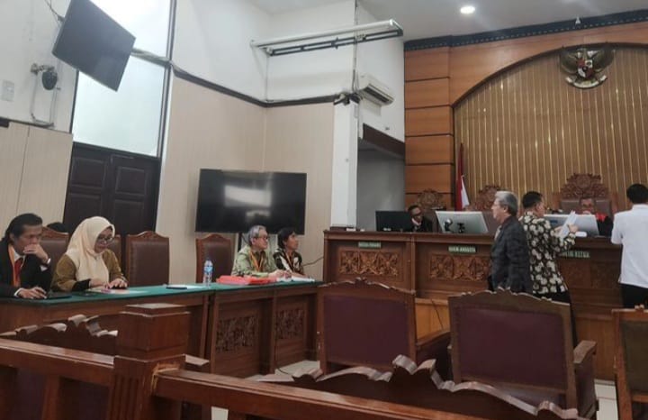 Suasana sidang praperadilan Hasto Kristiyanto yang sejatinya digelar hari ini Selasa 21 Januari 2025 (instagram @gunromli)