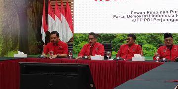 Sekjen PDIP Perjuangan, Hasto Kristiyanto saat konferensi pers di kantor DPP PDI Perjuangan, Jakarta Pusat, Kamis (9/1/2025). (Ilham F/Suaranusantara).