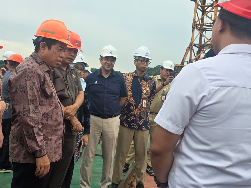 Ketua DPRD DKI Jakarta, Khoirudin dan Jajaran PAM Jaya (Dok Istimewa)