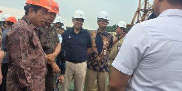 Ketua DPRD DKI Jakarta, Khoirudin dan Jajaran PAM Jaya (Dok Istimewa)