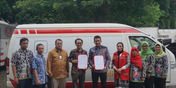 Bank DKI menyerahkan 1 (satu) unit mobil operasional kepada PMI DKI Jakarta (Dok Istimewa)