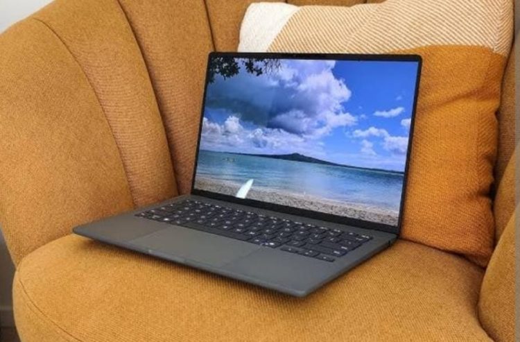 CES 2025: Asus Zenbook A14 Dipamerkan, Fujitsu FMV Note U Jadi Sorotan dengan Bobot Lebih Ringan