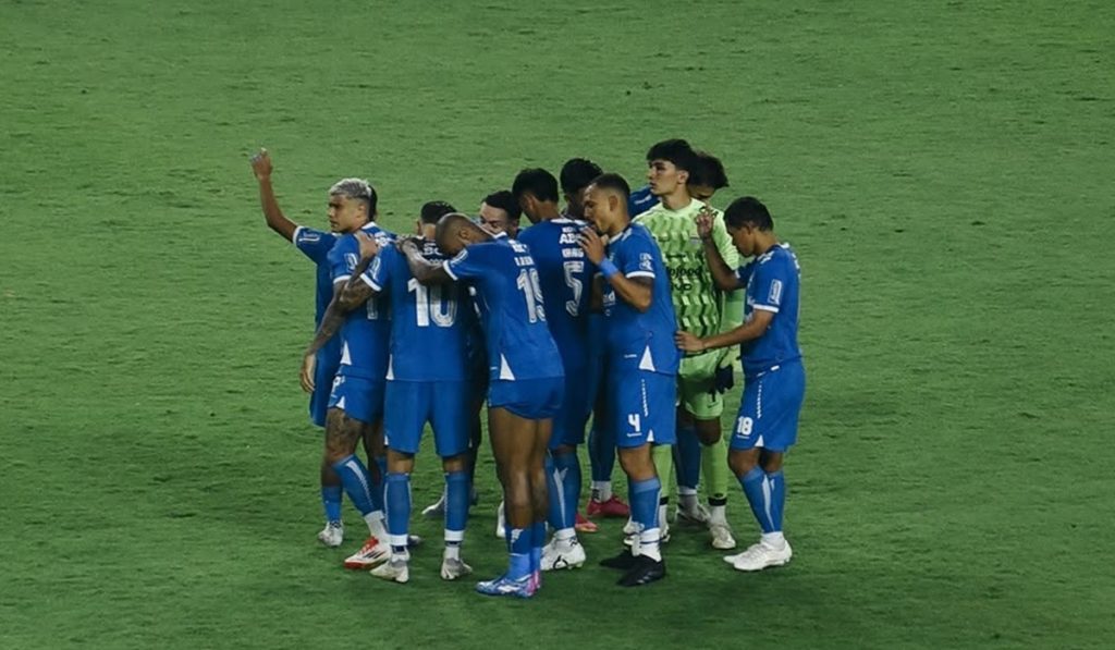 Persib Bandung vs PSM Makassar