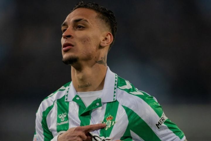 Antony bahagia di Real Betis