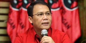 Ahmad Basarah dalam konferensi pers menyampaikan soal instruksi terbaru Megawati (instagram @pdiperjuangan)