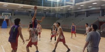 Timnas bola basket Indonesia berlatih untuk persiapan FIBA Asia Cup 2025 Qualifiers Windows 3, di GOR Soemantri Brodjonegoro, Jakarta, Senin (17/2/2025). ANTARA/Donny Aditra