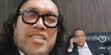 Ono Surono bersama 4 kepala daerah PDI Perjuangan Jawa Barat tengah menunggu arahan dari Megawati (instagram @ono_surono)