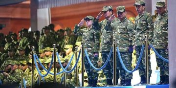 Momen Puan Maharani mengikuti upacara parade senja di Akmil Magelang bersama Prabowo, Jokowi dan SBY di Akmil Magelang (instagram @puanmaharaniri)