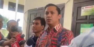 Ronny Talapessy kuasa hukum Hasto Kristiyanto memberikan keterangan terkait sidang praperadilan upaya melawan KPK yang digelar hari ini Rabu 5 Februari 2025 (YouTube @official inews)