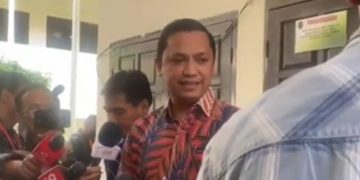 Ronny Talapessy selaku kuasa hukum Sekjen PDI Perjuangan Hasto Kristiyanto bicara soal sidang prapedilan yang digelar hari Rabu 5 Februari 2025 (YouTube @official inews)