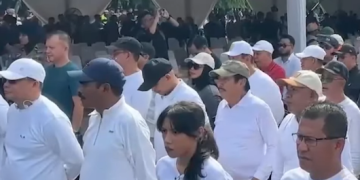 Kepala Daerah Latihan Berbaris di Monas