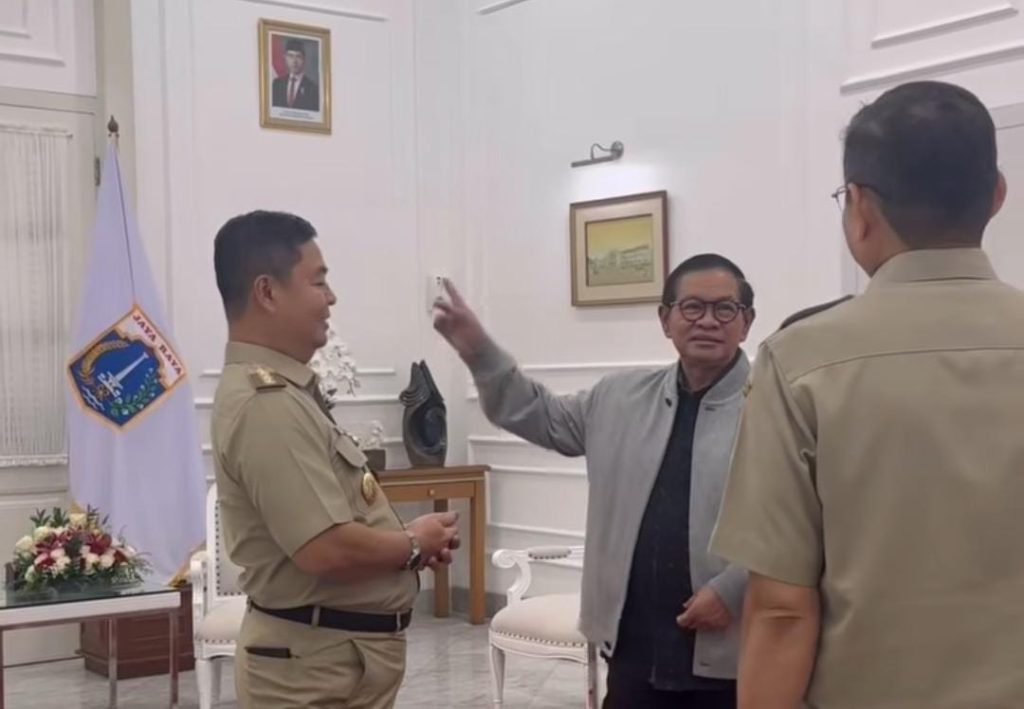 Pramono Anung keliling Balai Kota (Dok Ig Pramono Anung)