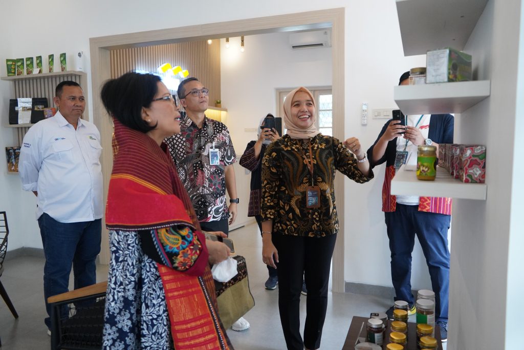 Bank Mandiri Pacu UMKM Naik Kelas