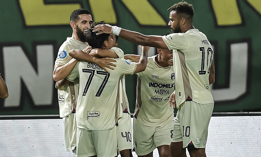 Persita Tangerang vs Persik Kediri